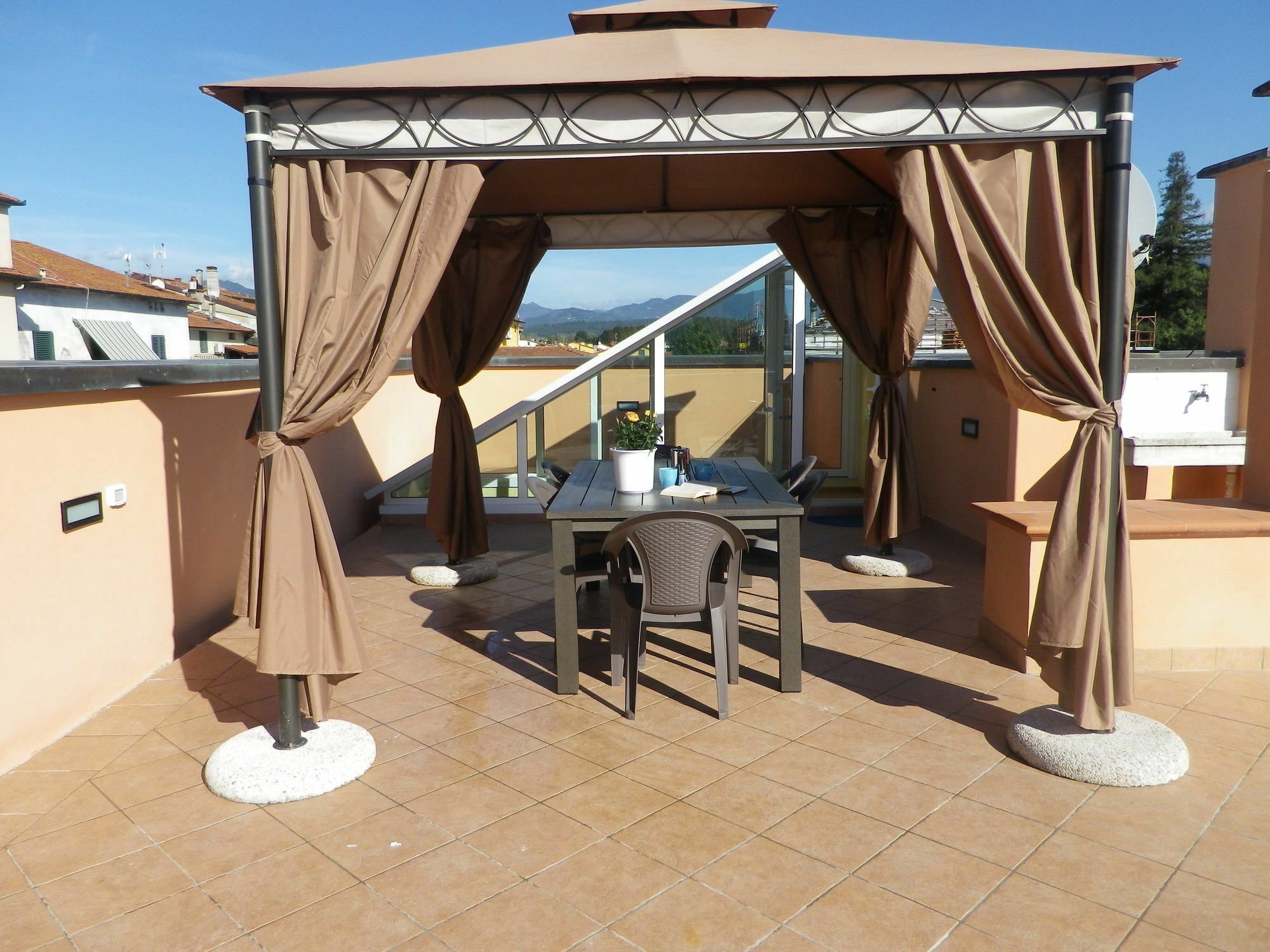 Апартаменты La Terrazza Лукка Экстерьер фото